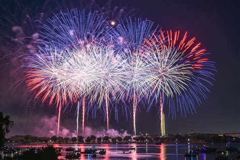 Will foggy skies ruin 4th of July fireworks shows?